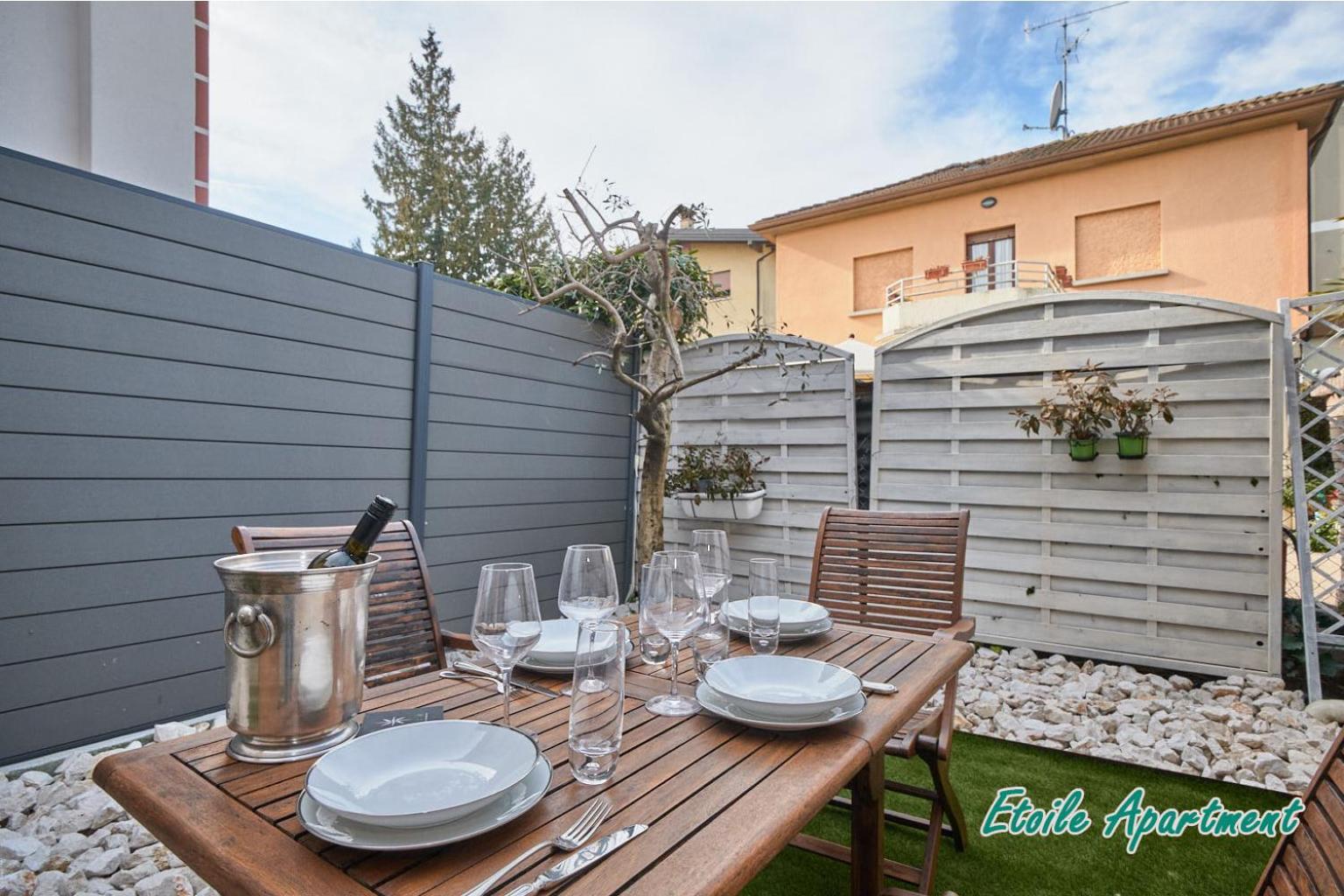 Casa Monique Apartments Desenzano del Garda Exteriér fotografie